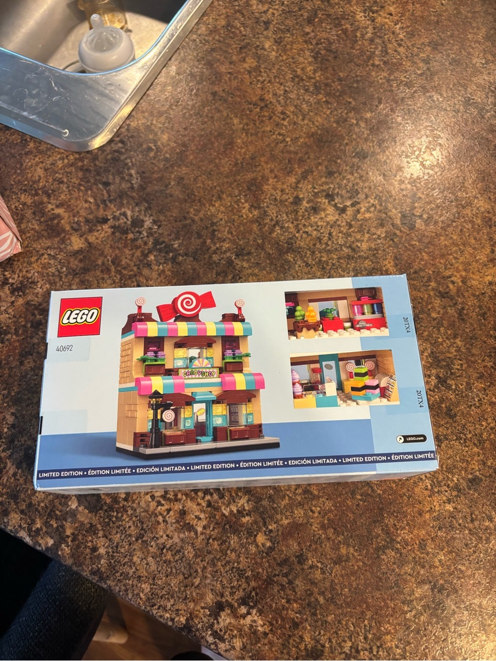 ☀️ LEGO ☀️ candy store - Picture 3 of 5